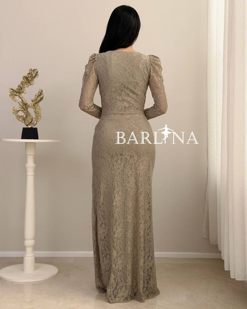 Tiffany wrap dress with a front slit