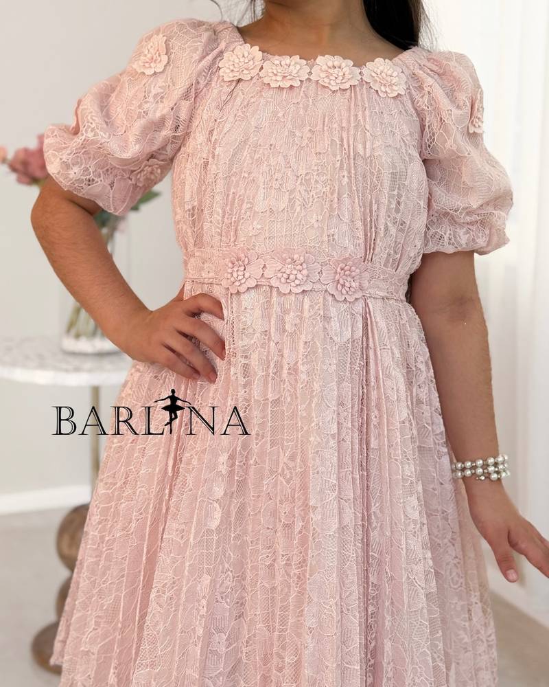 Girls' dress with floral fabric