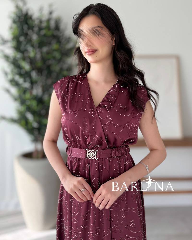 Soft burgundy dress with delicate patterns