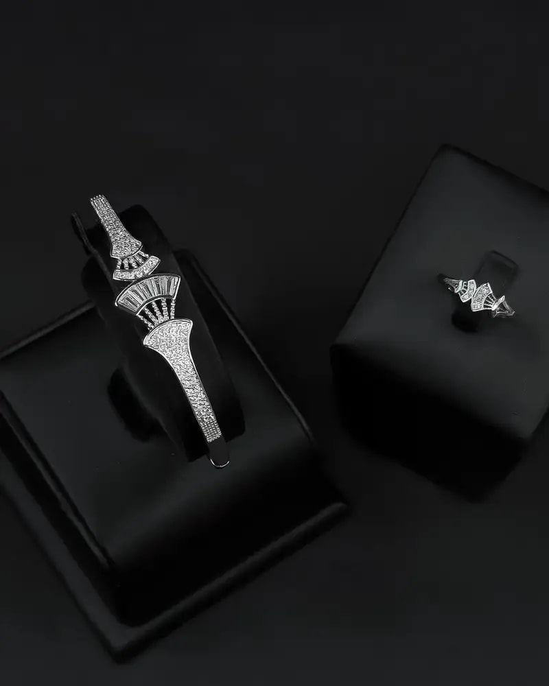 Unique fan-shaped bracelet and ring