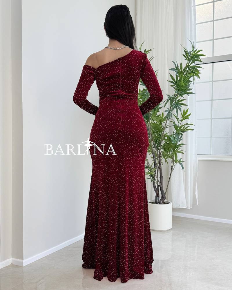 Burgundy velvet dress with crystal embroidery