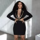 فستان بأكمام طويلة قصير