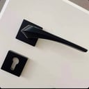 مسكات ابواب مفصول لون اسود BLK 