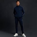 Tracksuit Ax 1 beyi