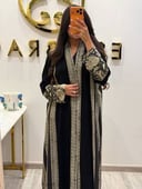 عباية كريب اسود مع أقطان مطرزة