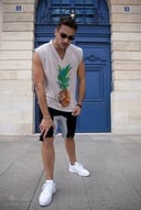 Sleeveless V-neck Shirt