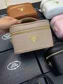شنطة نسائية ماركة برادا