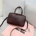 شنطة نسائية ماركة ميو ميو