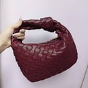 شنطة نسائية ماركة بوتيغا