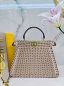 شنطة نسائية ماركة فندي 