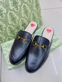حذاء نسائي ماركة قوتشي