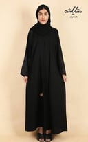 عباية نواعم لف باللون الاسود وبكم مشجر