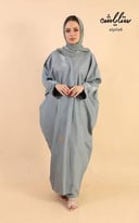 عباية لف مزينة بكريستال على الاكمام 