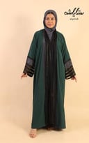 عباية لنن لف باللون الزيتي مزينة بتدخيلات على الكم 