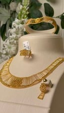 طقم البقشي عيار 21