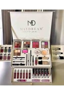 طقم الأحلام (MAYDREAM): حيث يلتقي الفن