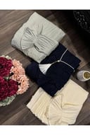 شراشف صلاة مكسرة (بليسيه) بألوان مختلفة.