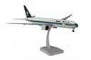 مجسم طائرة B777 الخطوط السعودية بشعار 75 عام