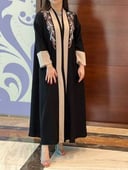 Abaya370