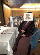   عباية مخمل بكسرات وكم شك  بني