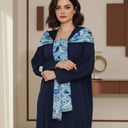 عباية بشت عصرية بجيوب وإسكارف أنيق متعدد الاستخدام