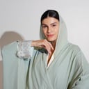 شيفون اخضر فاتح مع شك