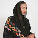 مخمل زيتي مع ورد