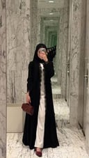 عبايه الدانتيل الأكثر مبيعًا 