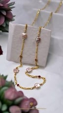 سلسال necklace