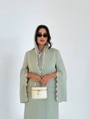 عباية كريب رسمية مزينة بالدانتيل