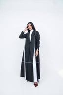 عباية بقماش االكريب الفاخر