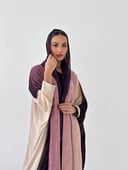 عبايه من المخمل بقصه البشت المطبوع بتدرج الألوان