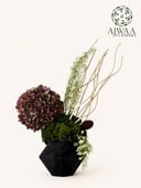 فازة ورد صناعي بشكل فني