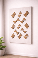 لوحة جدارية بتصميم هندسي عصري وأنيق
