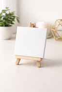 رسم بالطلب على لوحة
