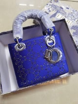 شنطة نسائية ماركة ديور - ازرق