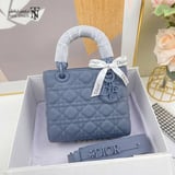 شنطة نسائية ماركة ديور -d58 - فضي