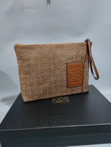 شنطة نسائية ماركة لويفي - 2
