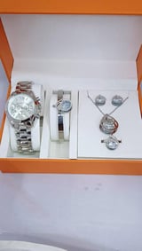 طقم نسائي ماركة مايكل كورس - 9