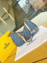 شنطة نسائية ماركة فندي - كحلي