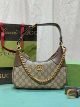 شنطة نسائية ماركة قوتشي - بيج