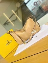 شنطة نسائية ماركة فندي - اصفر