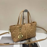 شنطة نسائية ماركة ديور  - بيج