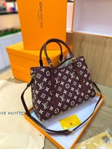 شنطة نسائية ماركة لويس فيتون  - 1