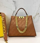 شنطة نسائية ماركة فندي  - 3