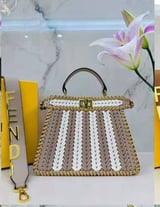 شنطة نسائية ماركة فندي  - 2