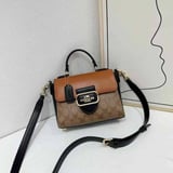شنطة نسائية ماركة كوتش - 4