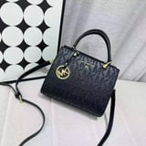 شنطة نسائية ماركة مايكل كورس -m10 - اسود1