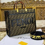 شنطة نسائية ماركة فندي - اسود