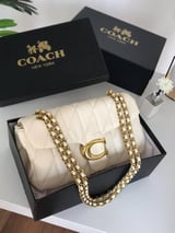 شنطه نسائيه ماركه كوتش - c38 - ابيض